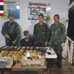 タイ海軍　ボートで武器を持った密輸カンボジア人男性を逮捕